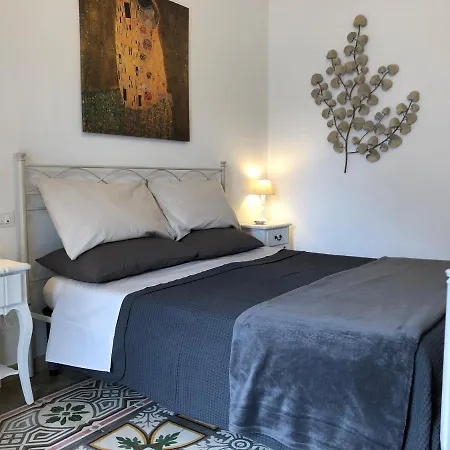 Petite Maison Ta Taranto Exterior foto