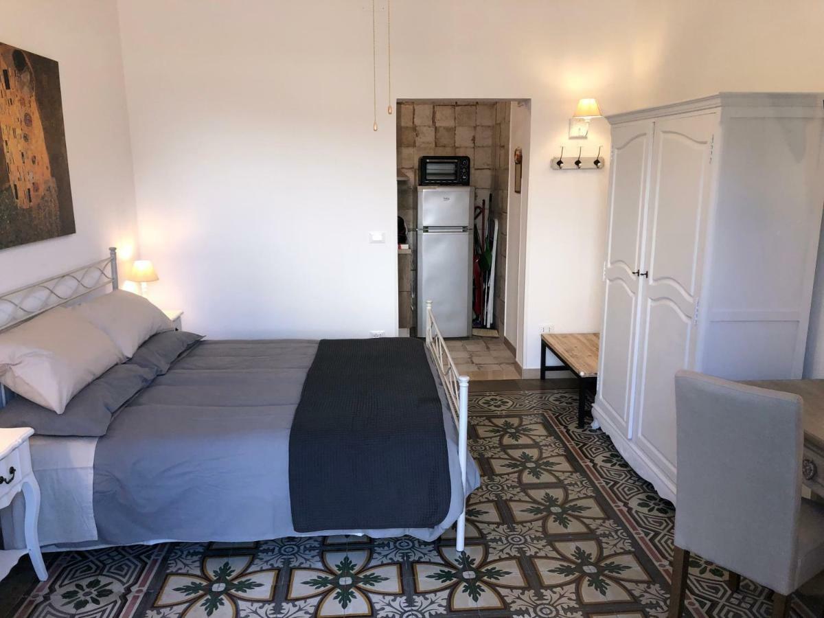 Petite Maison Ta *